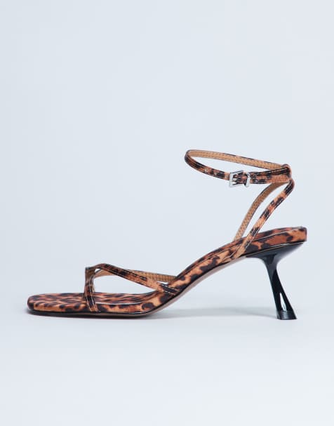 Topshop Ila toe loop mid heel sandal in leopard print - view 1