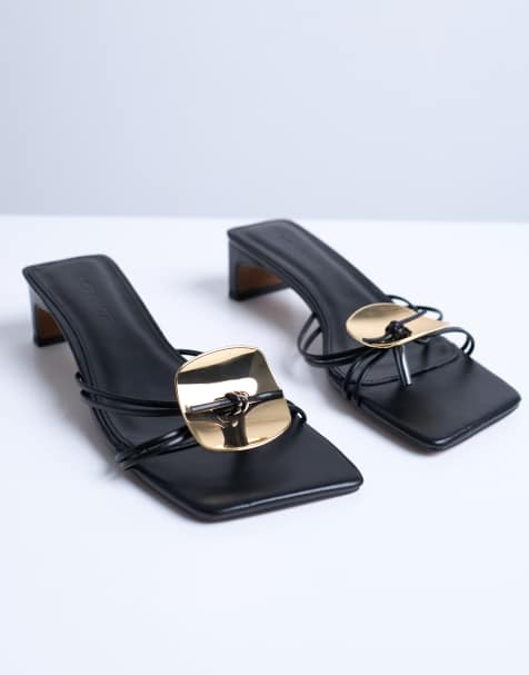 Topshop - Ilaria - Sorte og højhælede sandaler med kitten-hæl og metaldetalje - view 1