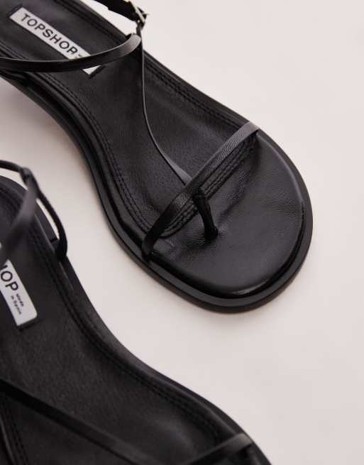 Topshop - Inaya - Sorte sandaler i premium-læder med stropper og kitten-hæl, 4 af 4