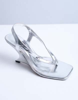 Topshop - Indie - Keilabsatz-Sandale in Silber