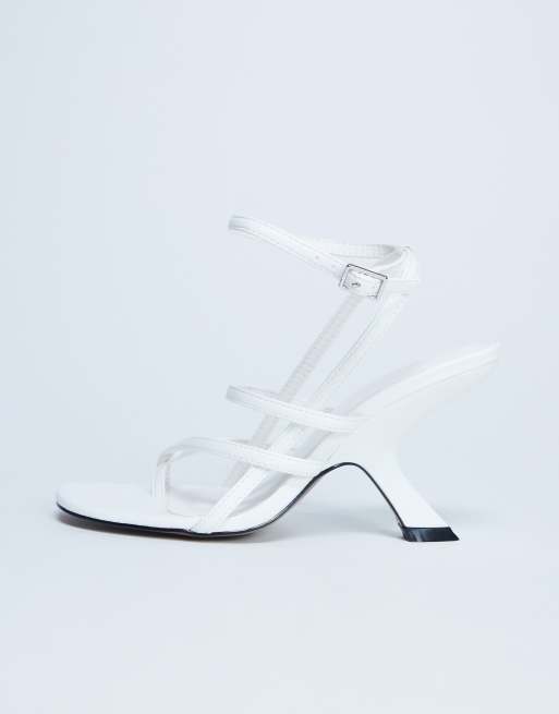 Topshop - Indigo - Sabot color bianco sporco con tacco obliquo e fascette