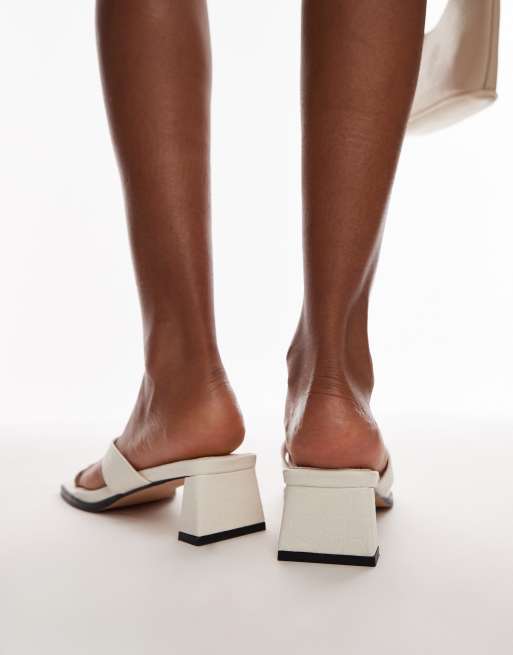 Topshop - Indy - Sandales effet croco à talon mi-haut et entredoigt - Blanc cassé, 4 de 4