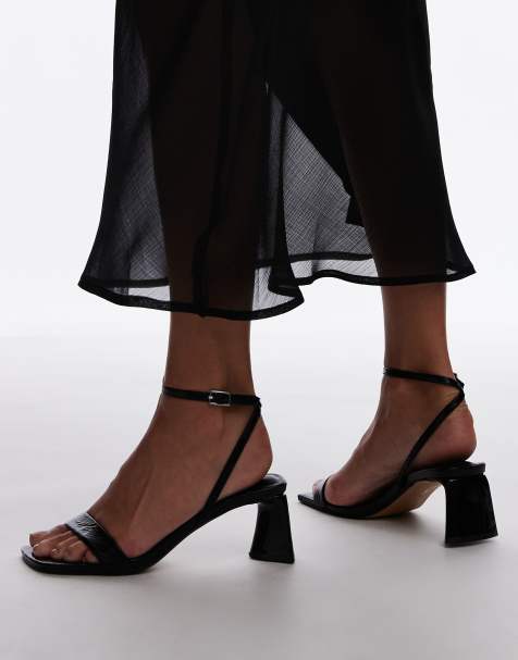 Topshop – Ira – Riemchen-Sandaletten in Schwarz mit mittelhohem Absatz - view 1