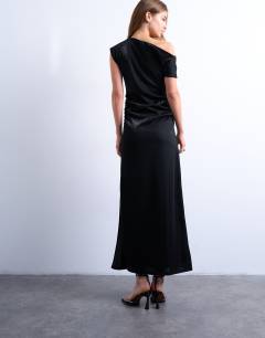 Model wearing Iridescent off shoulder maxi dress in black