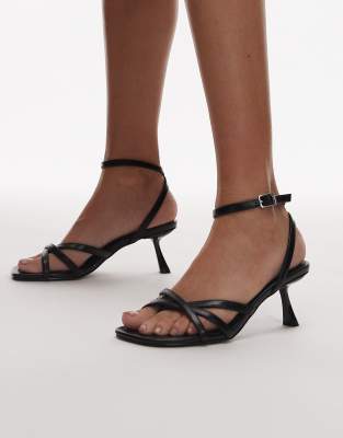Черные босоножки на скошенном каблуке Topshop Iris