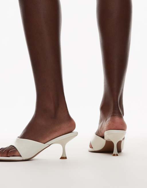 Topshop Isabella mid heel toe thong mule in white, 4 of 4