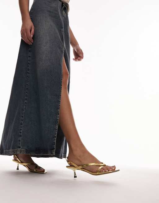Topshop – Issy – Guldfärgade, ödlemönstrade klacksandaler med remmar och tårem