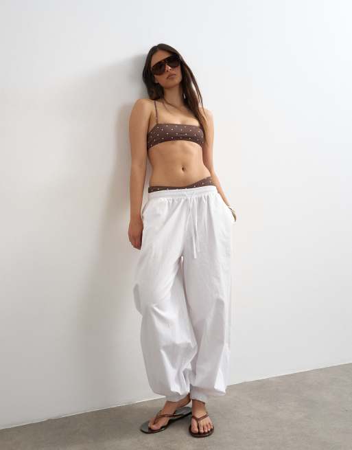 Topshop - Italy - Chokoladebrun bikinitop med bandeausnit og stropper samt polkaprikker, 2 af 4