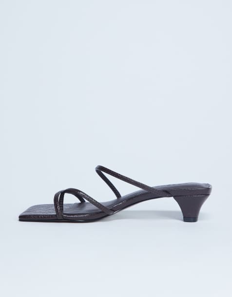 Topshop – Iva – Mules in Schwarz mit Riemchen und Kitten-Absatz - view 1