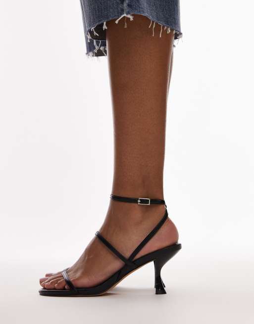 Topshop - Iva - Sandali minimal con tacco medio e fascette neri, 2 di 4