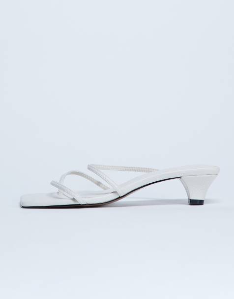 Topshop – Iva – Vita tofflor med taxklackar och smala remmar - view 1