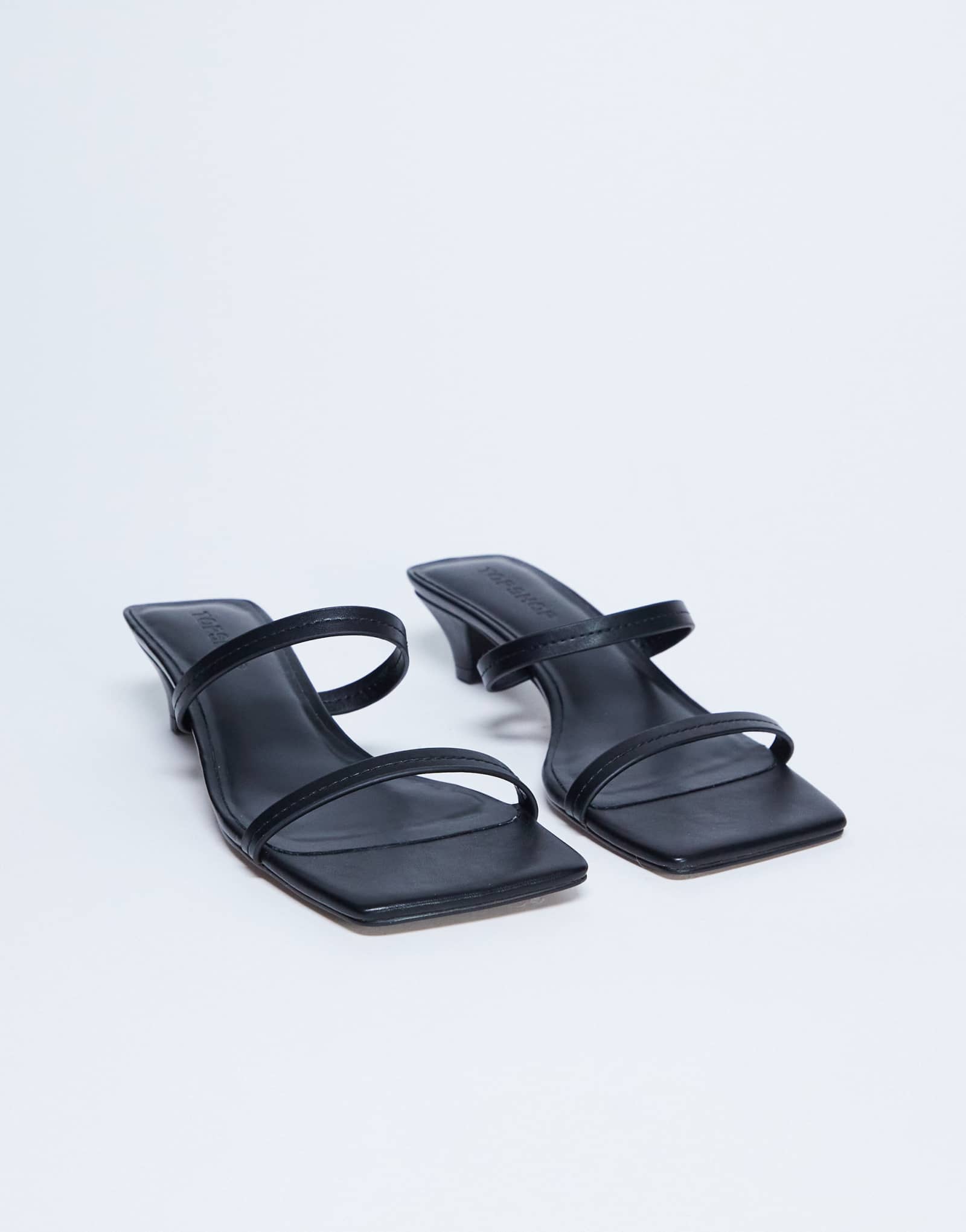 Черные шлепанцы на конусообразном каблуке от Topshop Izzy