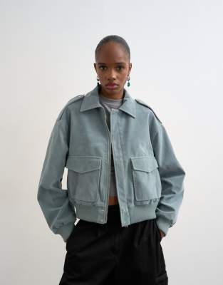 Topshop - Jacke aus Wildlederimitat in Blau mit durchgehendem Reißverschluss und aufgesetzten Taschen