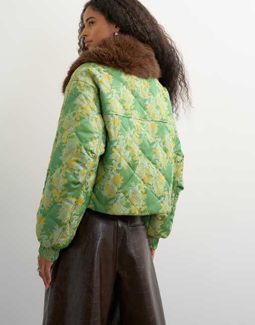 Topshop Jacke mit Print und Kunstpelzkragen in Grün, 2 von 4