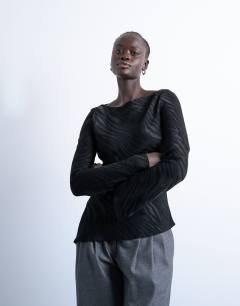 Jacquard zebra slash neck long sleeve in black