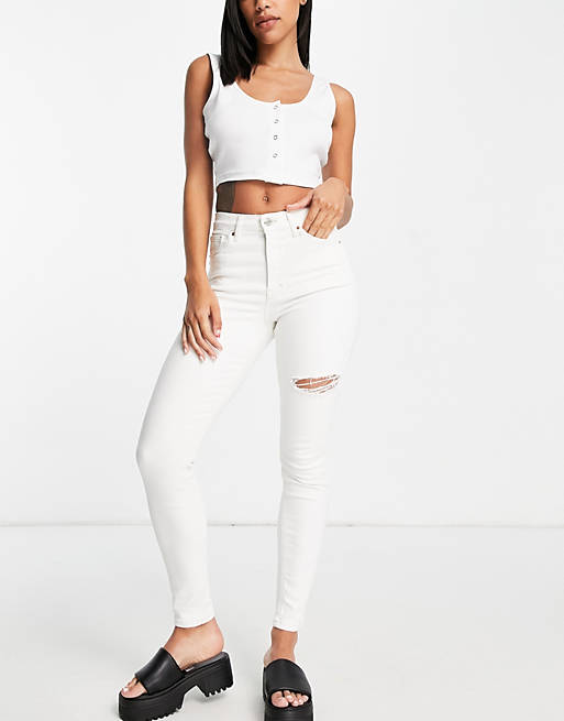Women Topshop Jamie jeans with thigh rip in white 