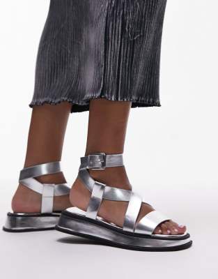 Topshop - Jasmine - Sandalen in Silber mit dicker Sohle