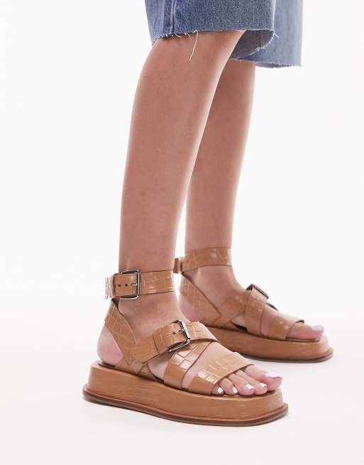 Topshop Jax Platte leren sandalen met dikke zool en gesp in camel ASOS