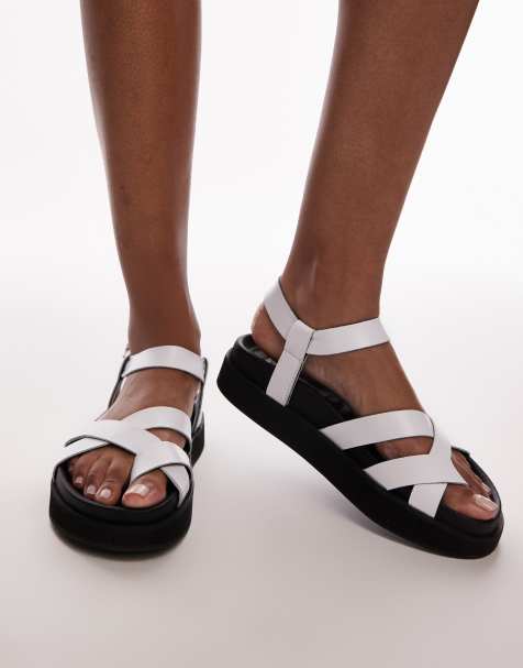Topshop – Jaya – Riemchensandalen aus hochwertigem Leder in gebrochenem Weiß mit Zehenschlaufe - view 1