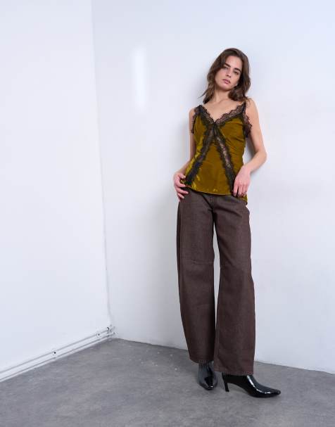 Topshop - Jeans met halfhoge taille en wijde ronde pijpen in chocoladebruin - view 1