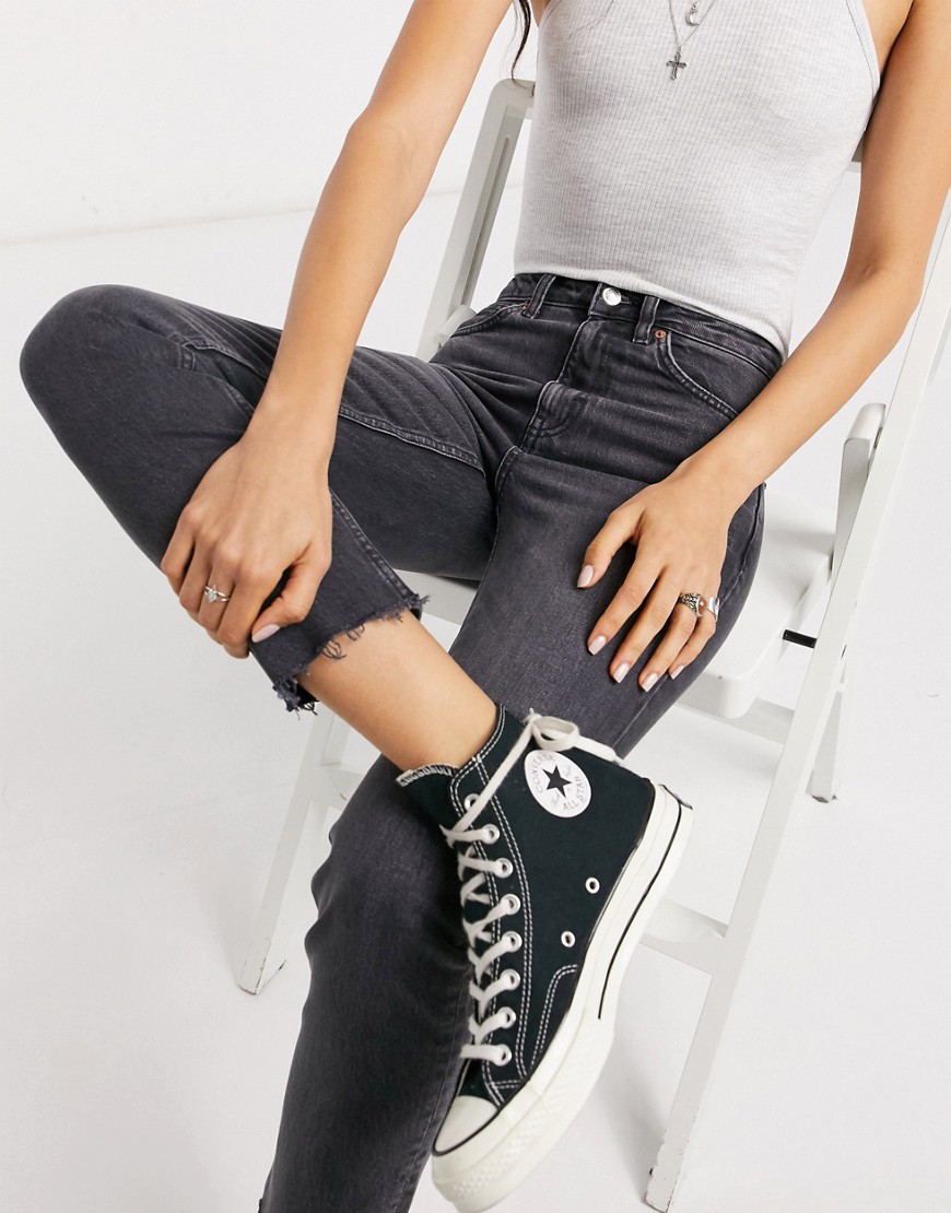Topshop - Jeans met rechte pijpen en wassing in zwart