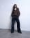 Thumbnail 1 van 5