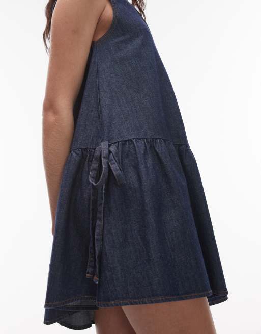 Topshop – Jeans-Minikleid in Raw Look Indigo mit Schößchensaum und Schleife, 2 von 4