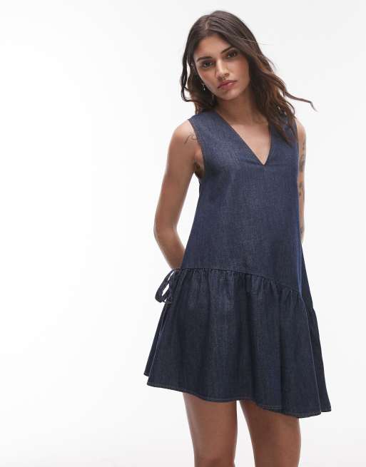 Topshop – Jeans-Minikleid in Raw Look Indigo mit Schößchensaum und Schleife, 3 von 4