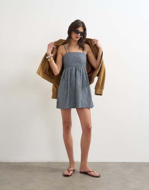 Topshop – Jeans-Trägerkleid in Blau mit Streifen und Rückenausschnitt - view 1