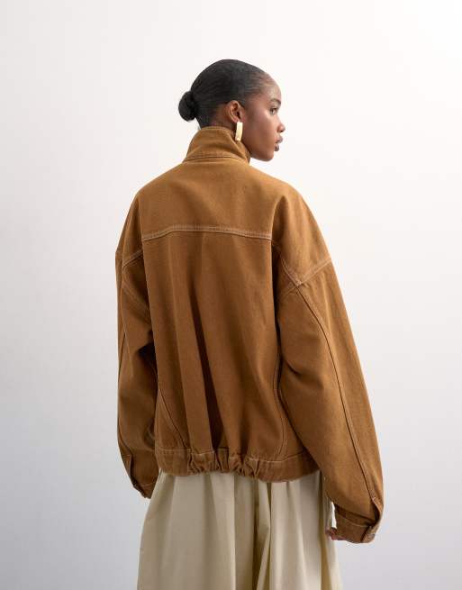 Topshop – Jeansjacke in Tabakbraun mit Stehkragen und elastischem Saumdetail, 2 von 4