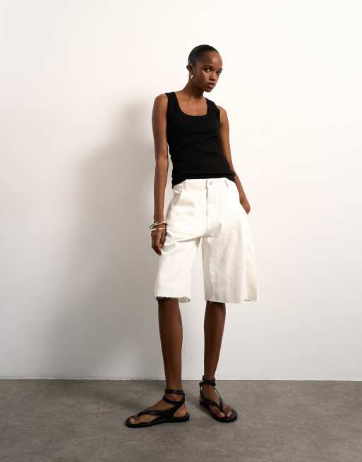 Topshop – Jeansowe szorty bermudy w kolorze ecru