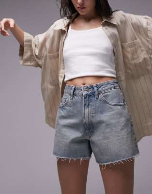 Topshop - Jeansshorts in Dirty-Waschung mit A-Linien-Schnitt-Blau