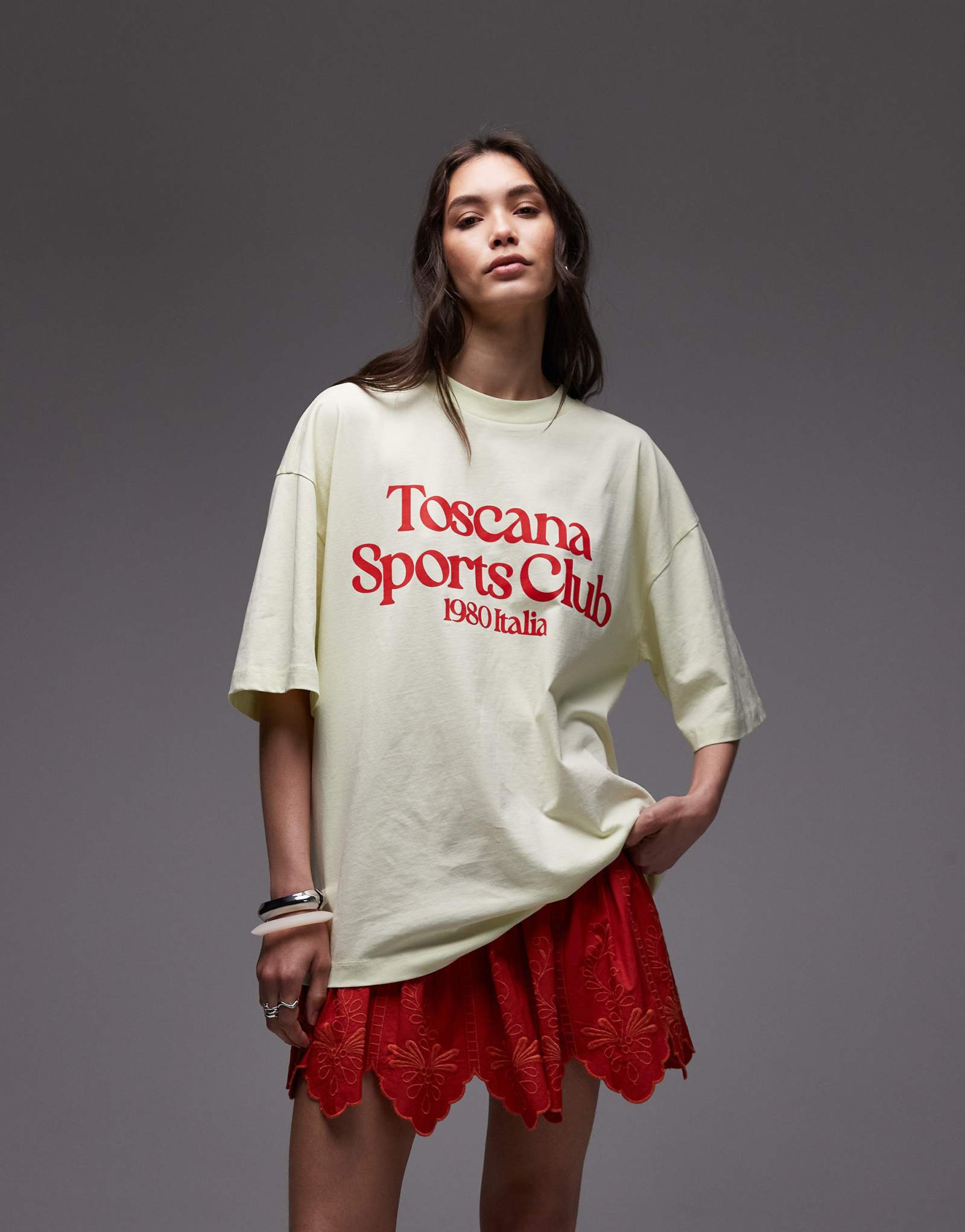 Футболка оверсайз Topshop jersey с графическим рисунком Toscana Sports Club желтого цвета