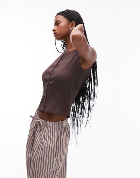 Topshop - Jersey top met knopen en ronde hals in chocoladebruin - view 1