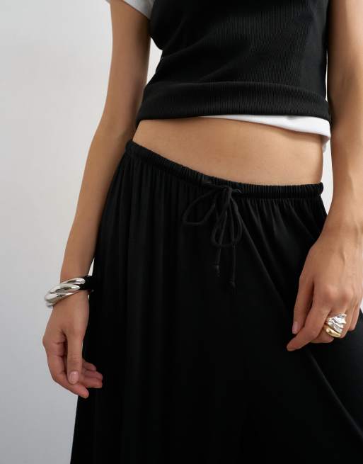 Topshop jersey viscose balloon pants in black, 2 of 5