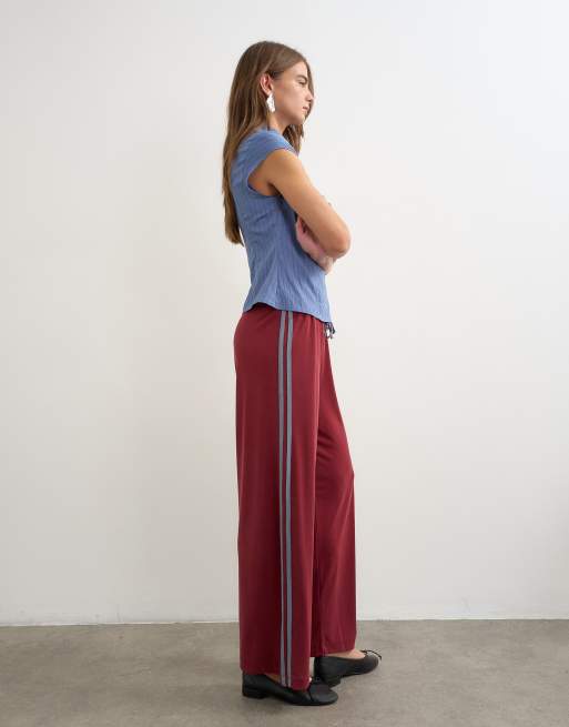 Topshop jogger court sportif en cupro rouge, 2 de 5