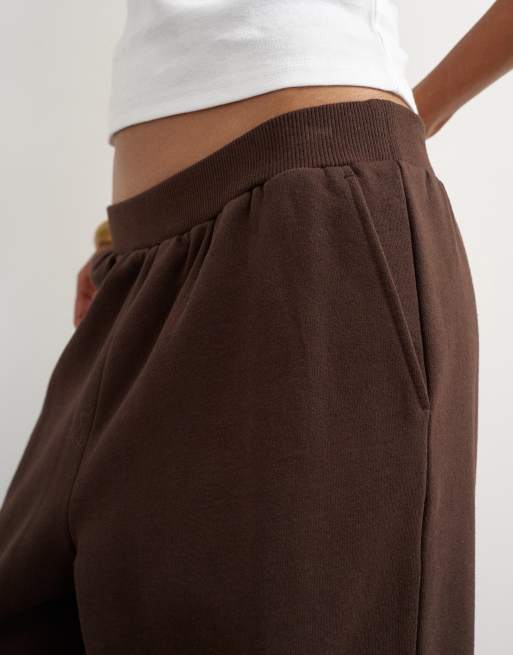 Topshop Jogger mit Barrel-Leg in Schokobraun, 5 von 5