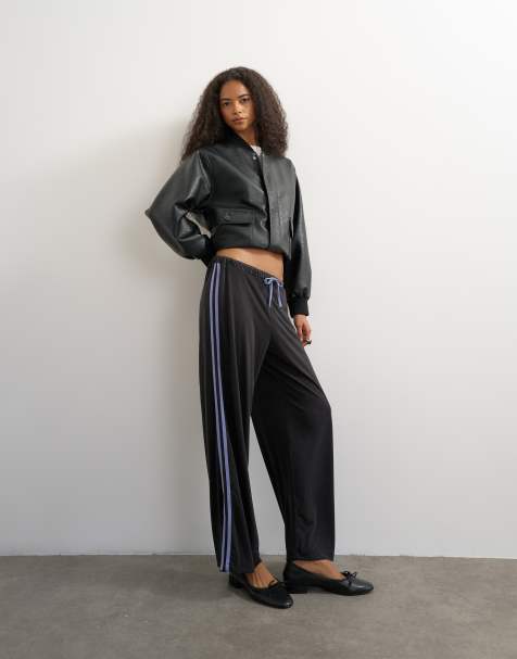 Topshop jogger sportivi corti in cupro neri - view 1