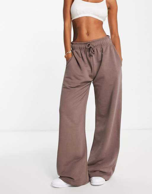 Topshop - Joggingbroek met superwijde pijpen in chocoladebruin
