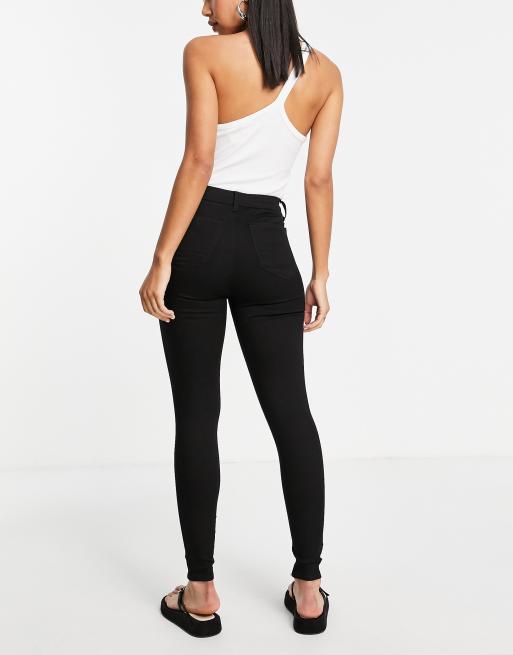 Jeans Girl - Our white Body suit on our Black Joni jeans