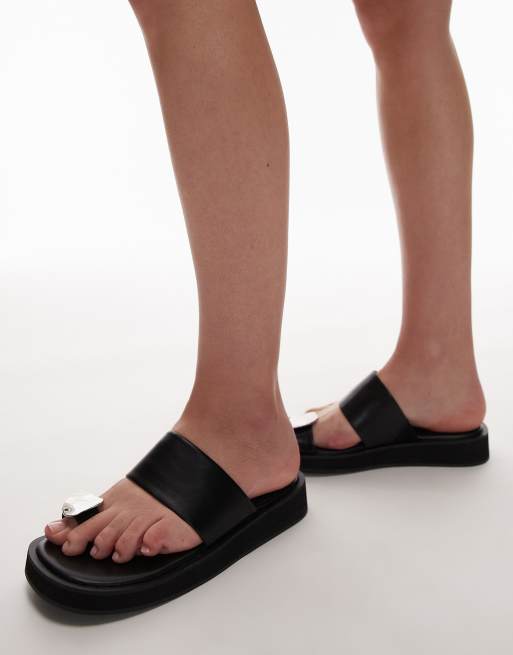 Topshop Jules molten toe piece sandals in black, 4 of 4