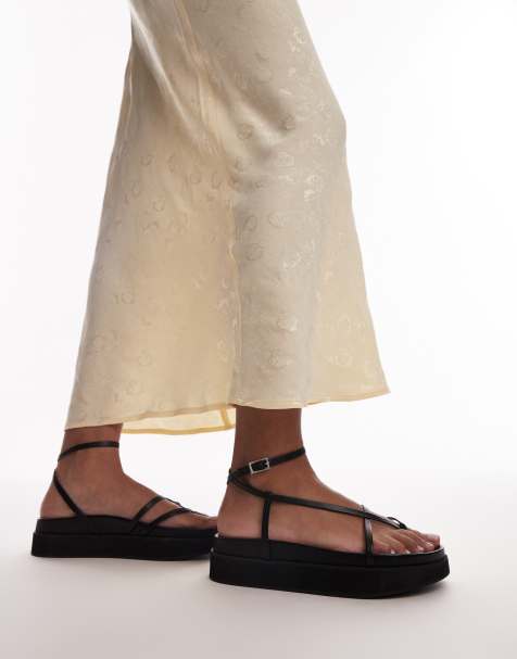 Topshop - Julia - Sorte sandaler med minimalistiske stropper i premium-læder - view 1