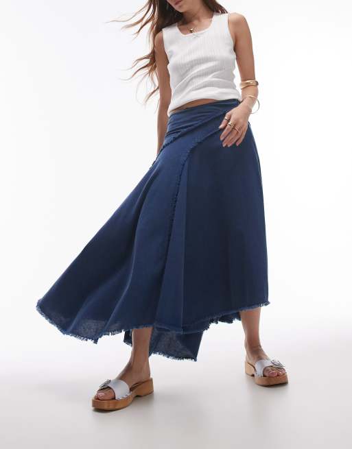 Topshop - Jupe asymétrique à coutures déstructurées effet effiloché - Bleu délavé