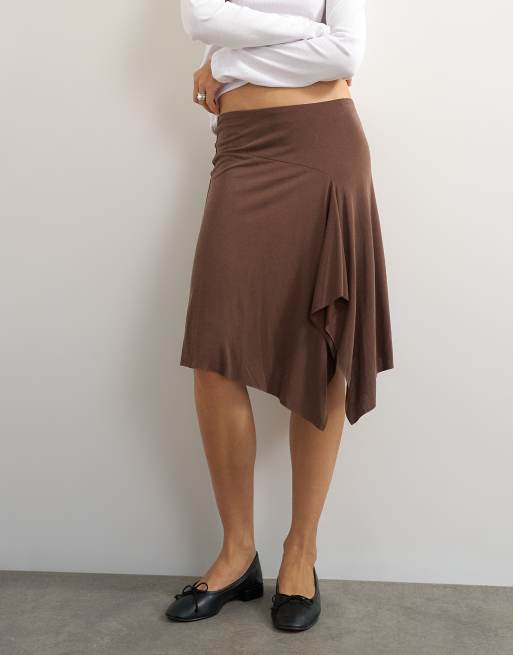 Topshop jupe midi asymétrique en cupro souple chocolat, 2 de 5