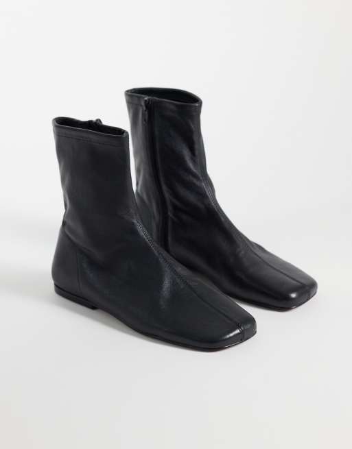 Topshop Kameron real leather flat ankle boot in black, 2 of 4