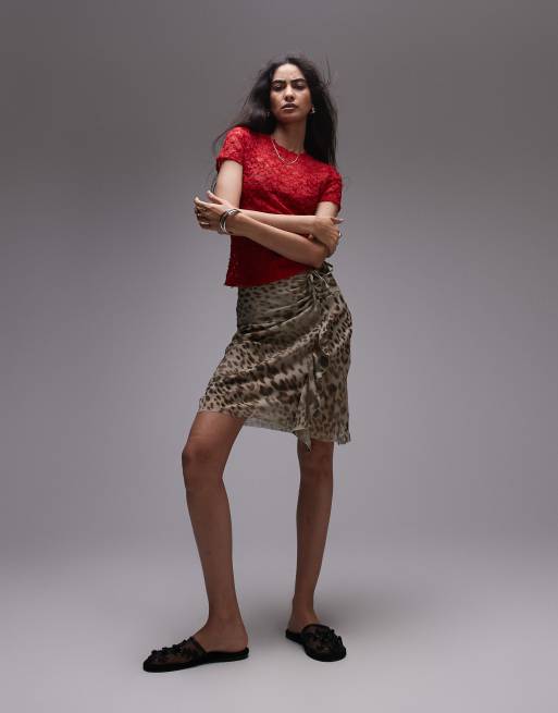 Topshop - Kanten T-shirt met textuur in rood, 4 van 4