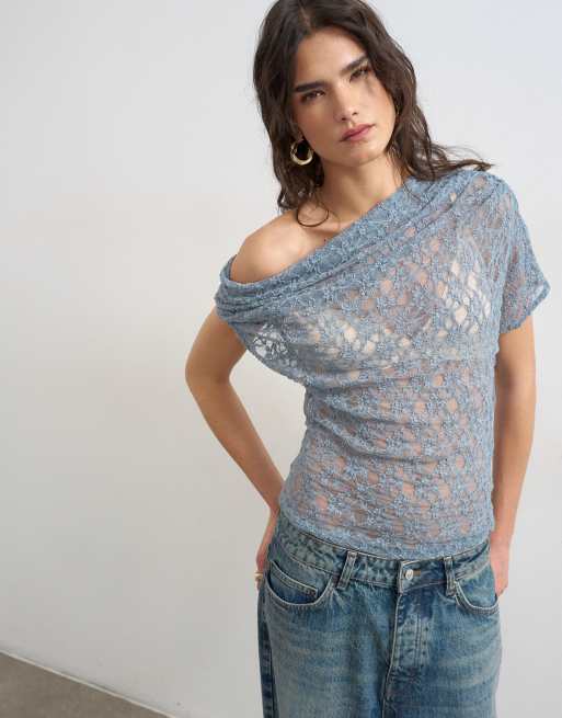 Topshop - Kanten top met afhangende schouder in blauw, 4 van 4