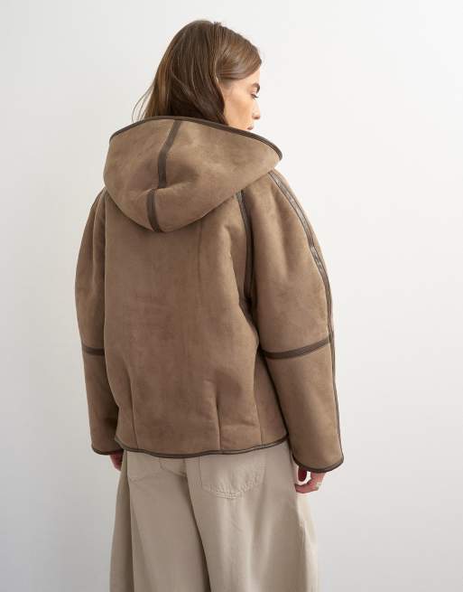 Topshop Kapuzenjacke aus Shearling mit Knebelverschluss in Braun, 4 von 4