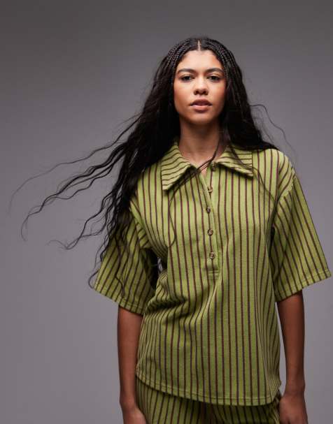 Topshop – Kastiges Polohemd aus Frottee in Grün mit Streifen, Kombiteil - view 1