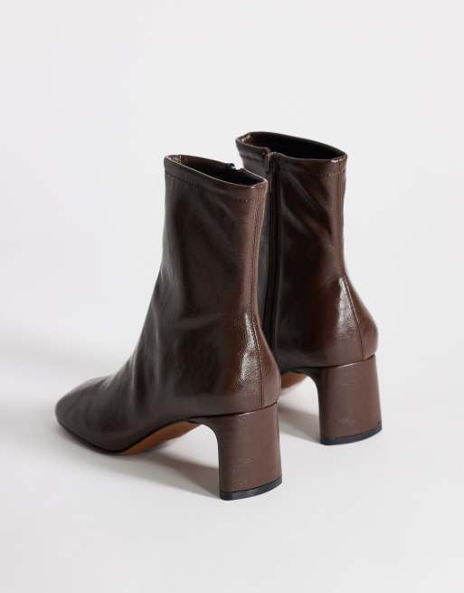Topshop Kenna block heel ankle boots in chocolate, 4 of 4